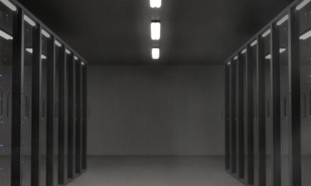 Aus welchen Komponenten besteht ein Server?